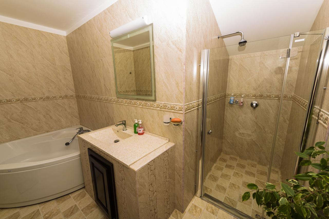 Hotel Casa Andrei Orşova Esterno foto