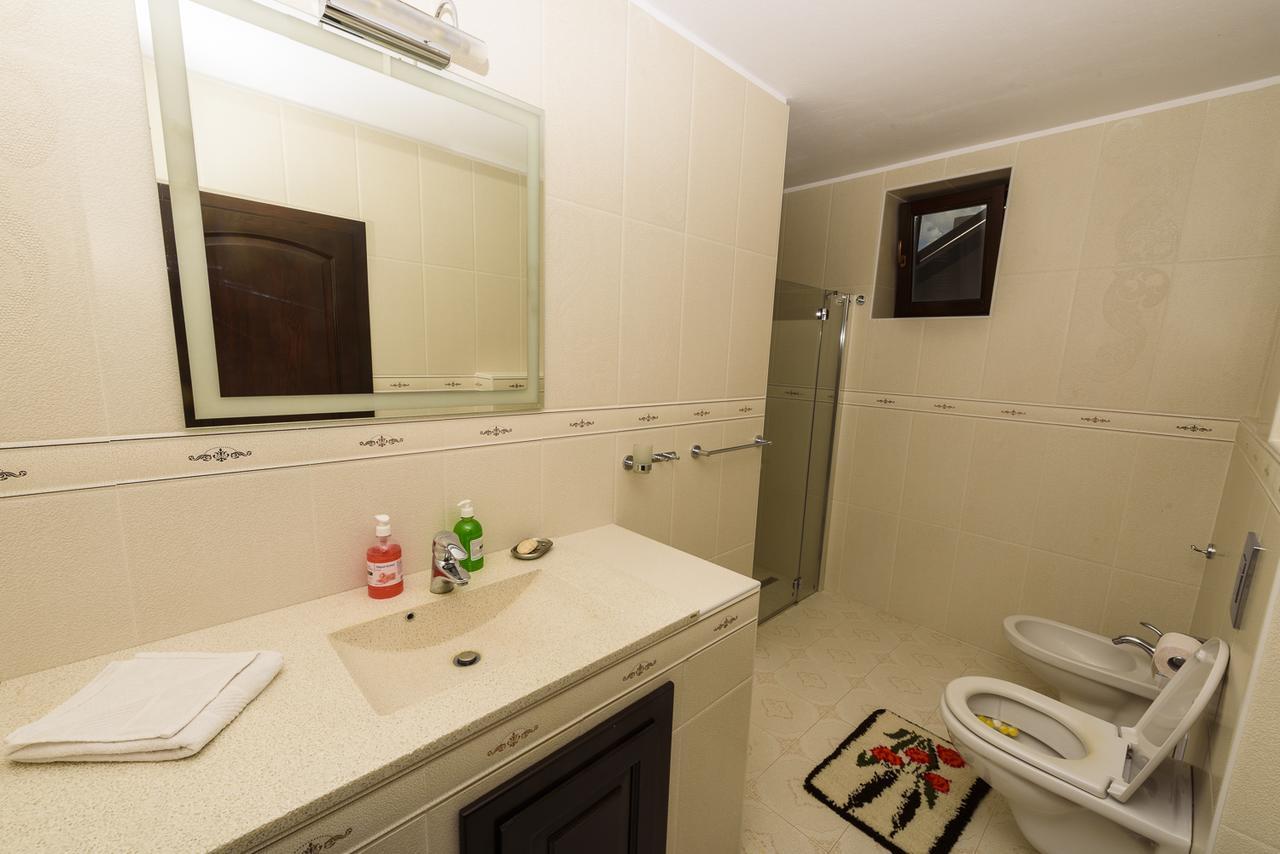 Hotel Casa Andrei Orşova Esterno foto