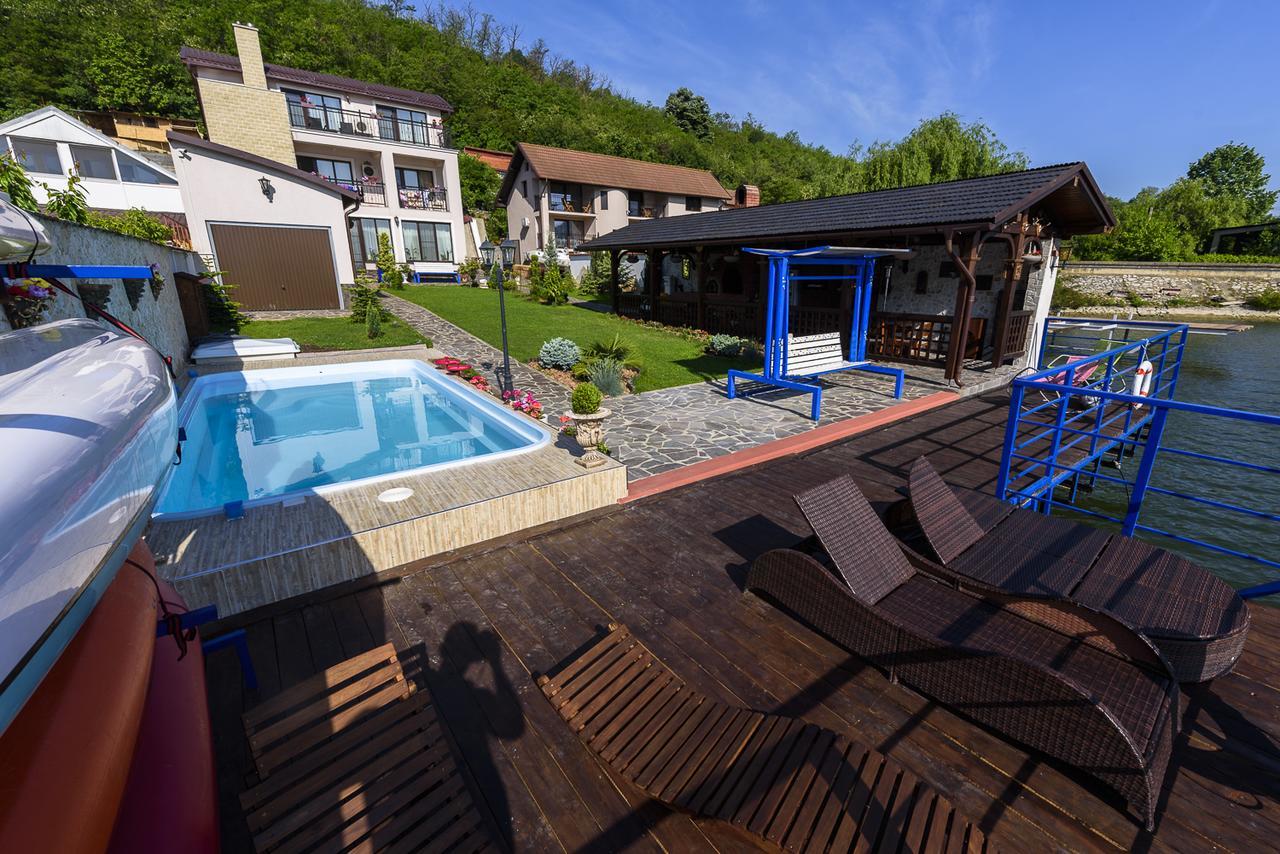 Hotel Casa Andrei Orşova Esterno foto