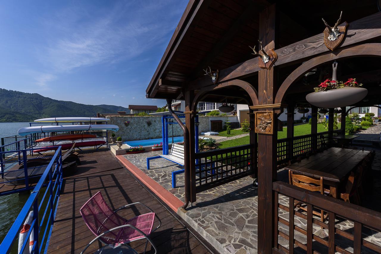 Hotel Casa Andrei Orşova Esterno foto