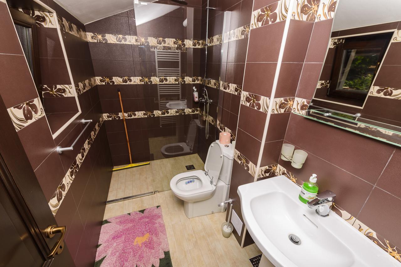 Hotel Casa Andrei Orşova Esterno foto