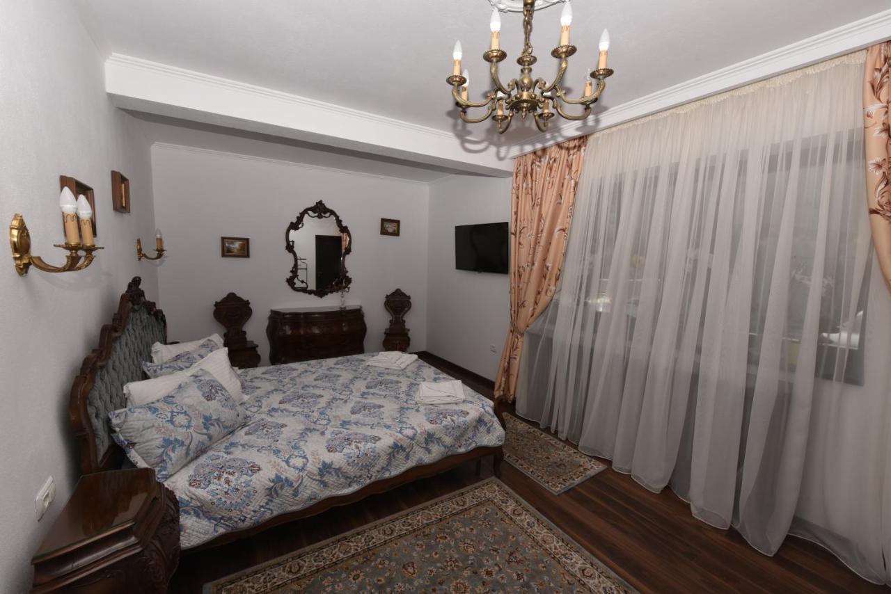 Hotel Casa Andrei Orşova Esterno foto