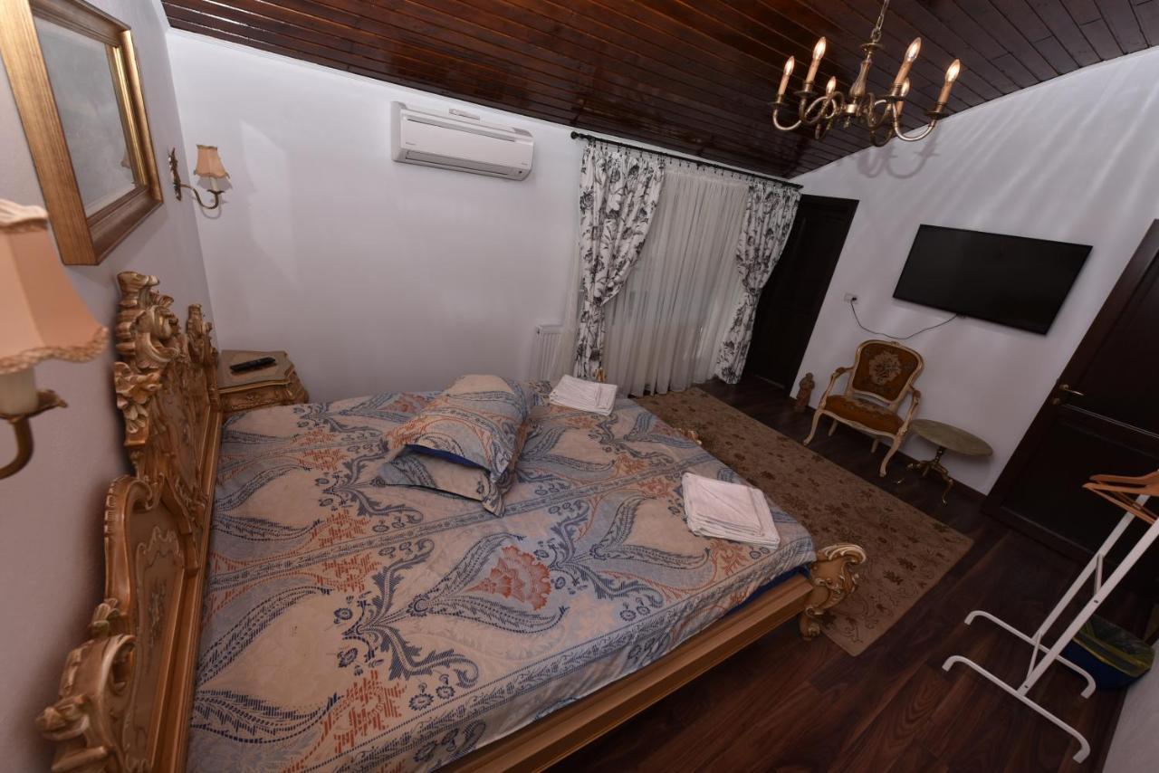 Hotel Casa Andrei Orşova Esterno foto